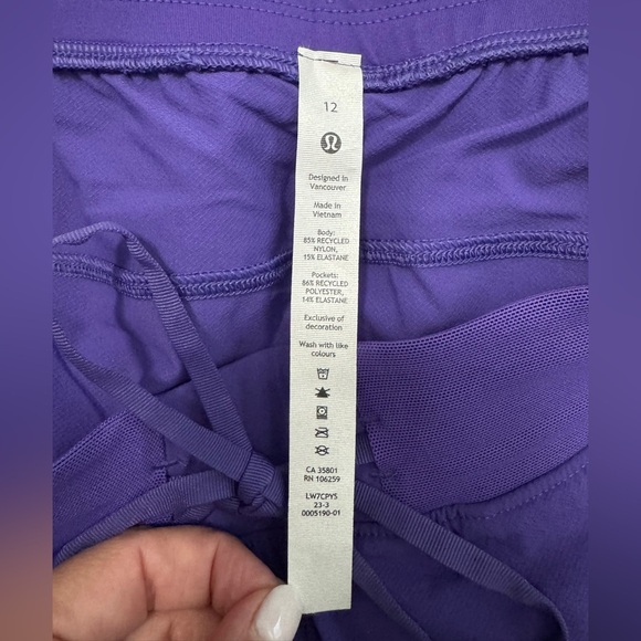 Lululemon License to Train High-Rise Short 4" in Petrol Purple - Picture 8 of 9